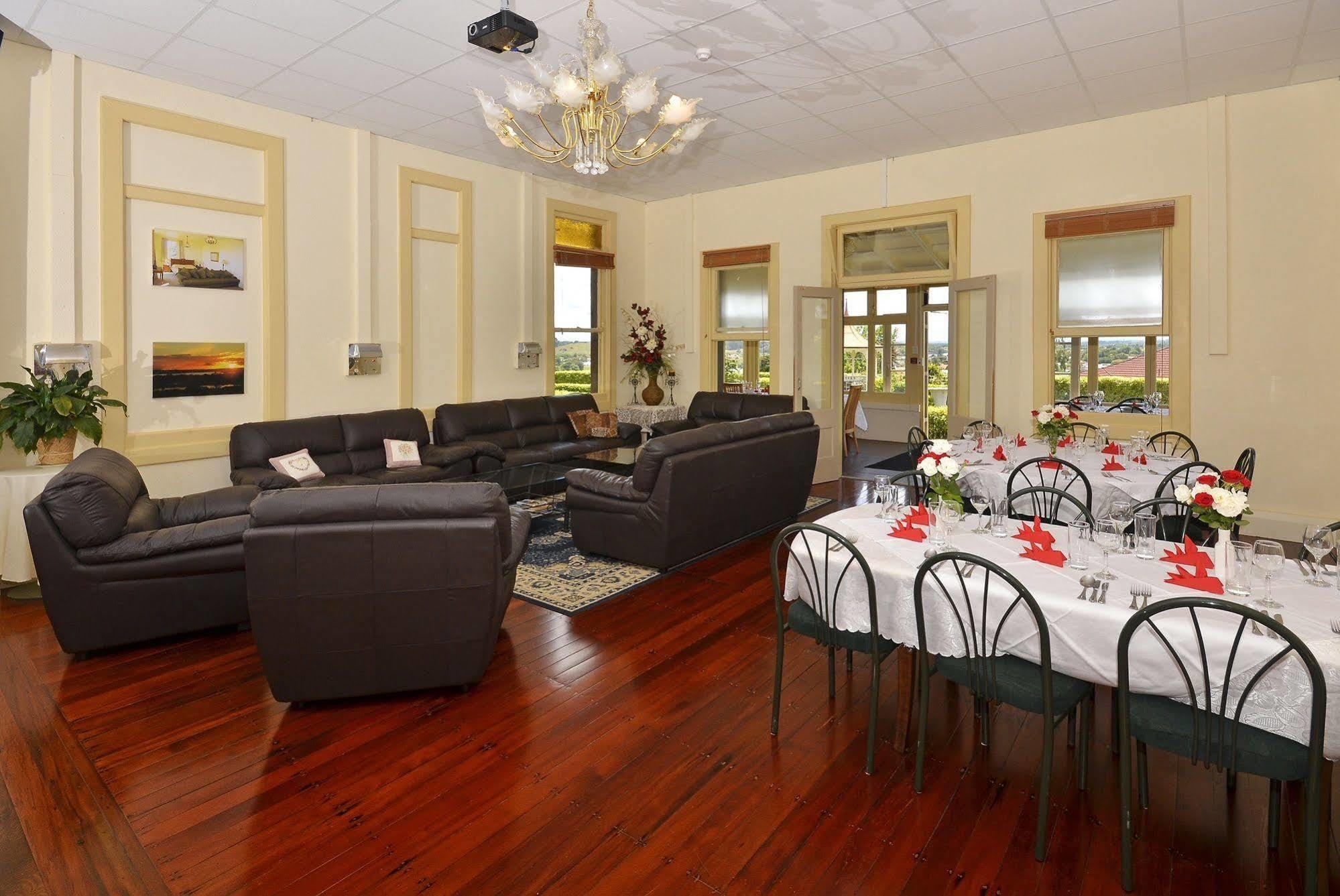 Hotel Manor Views Nz Huntly Exterior foto