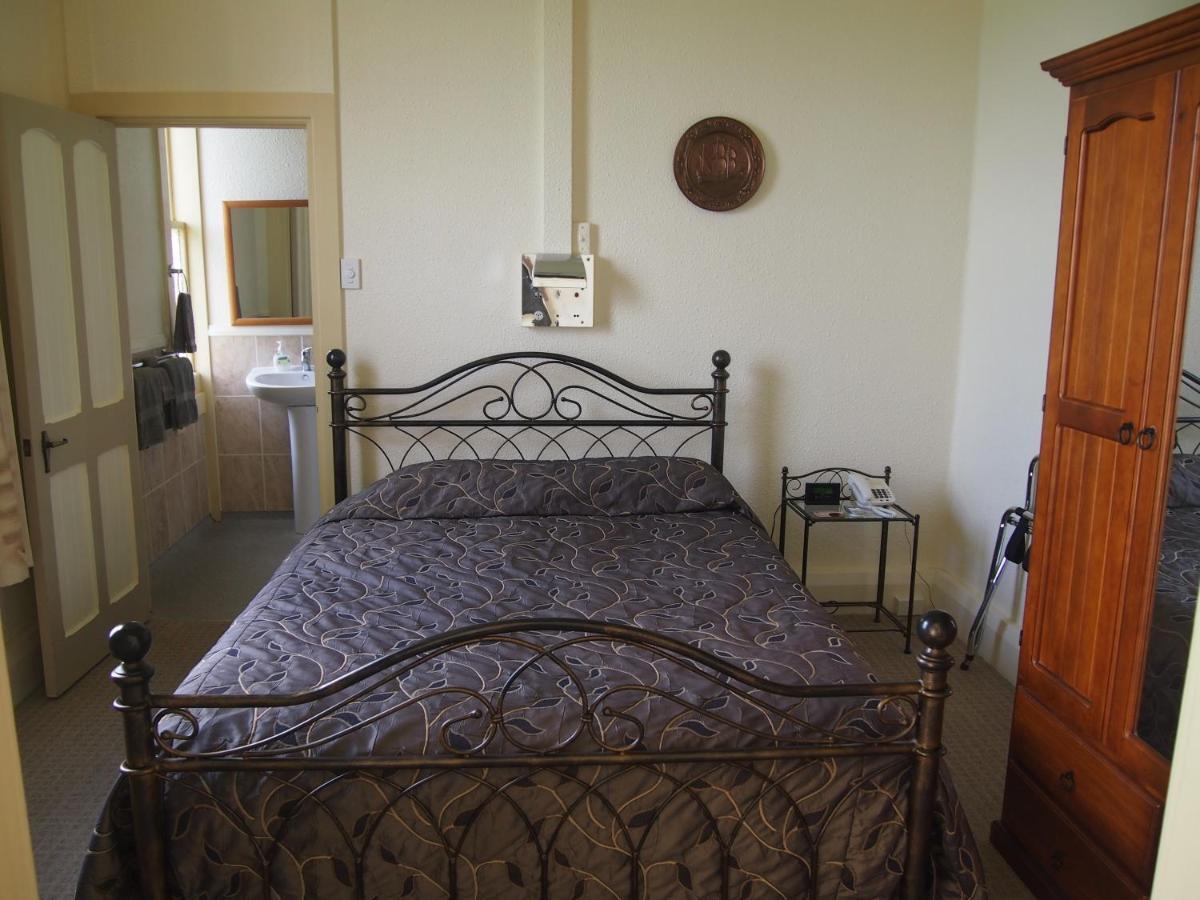Hotel Manor Views Nz Huntly Exterior foto